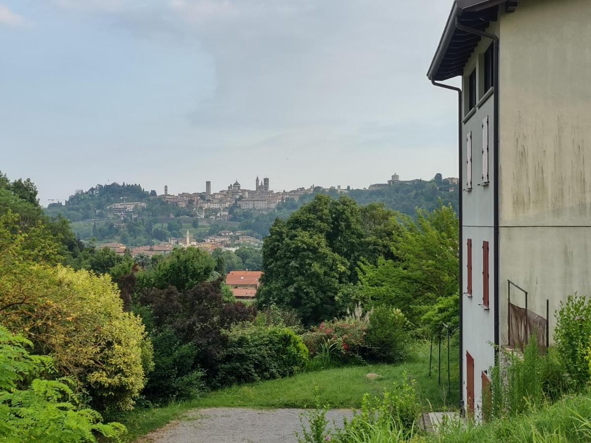 Camera Aminta - Casa Aminta Bergamo Bagian luar foto